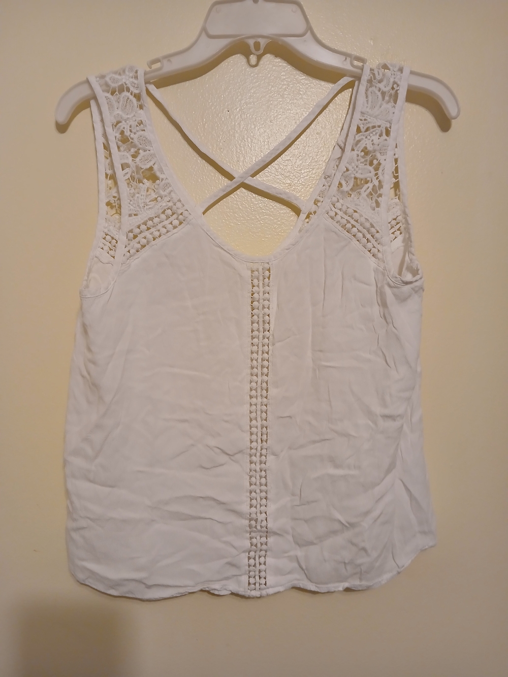 White Lace Trim Sleeveless Tank Top